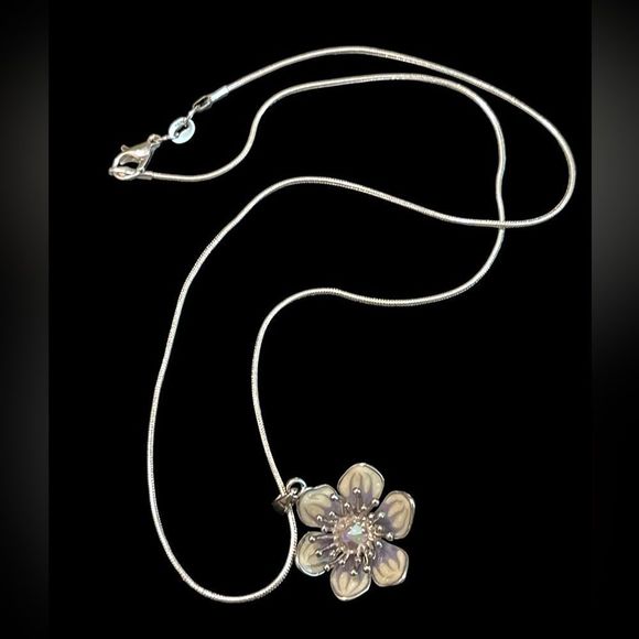 Swarovski Crystal 'Eternal Bloom' Necklace - Picture 3 of 4
